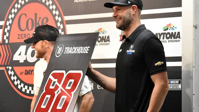 82424 Daytona Cup Presser Shane Van Gisbergen Justin Marks Trackhouse Racing 2