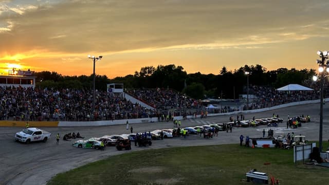 2023 Slinger Nationals Grid Sunset