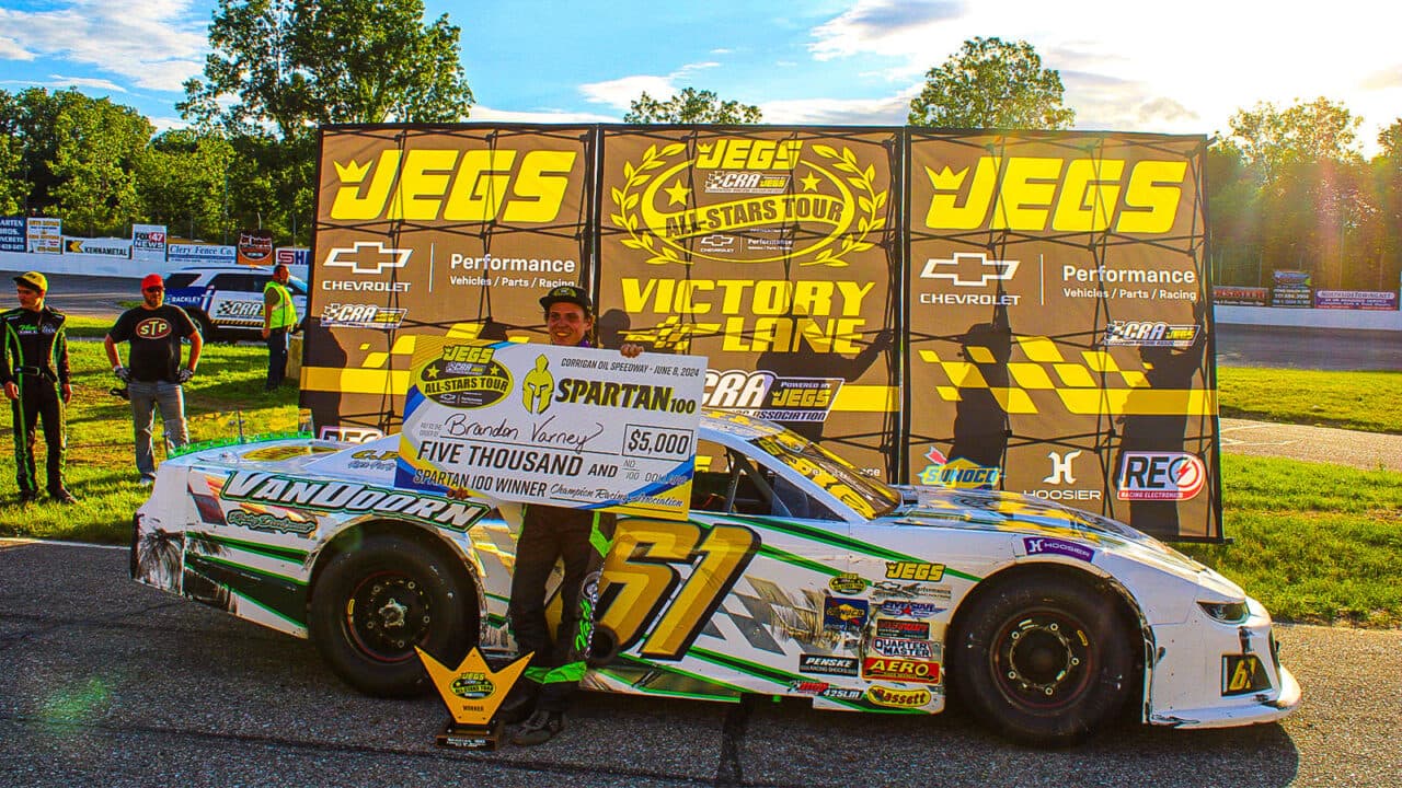 hero image for Brandon Varney Holds Off Challengers for First JEGS/CRA All-Stars Tour Win